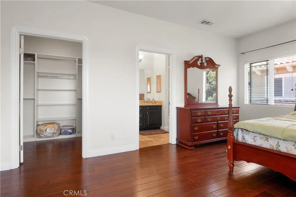 5072 La Palma La Palma, CA 90623