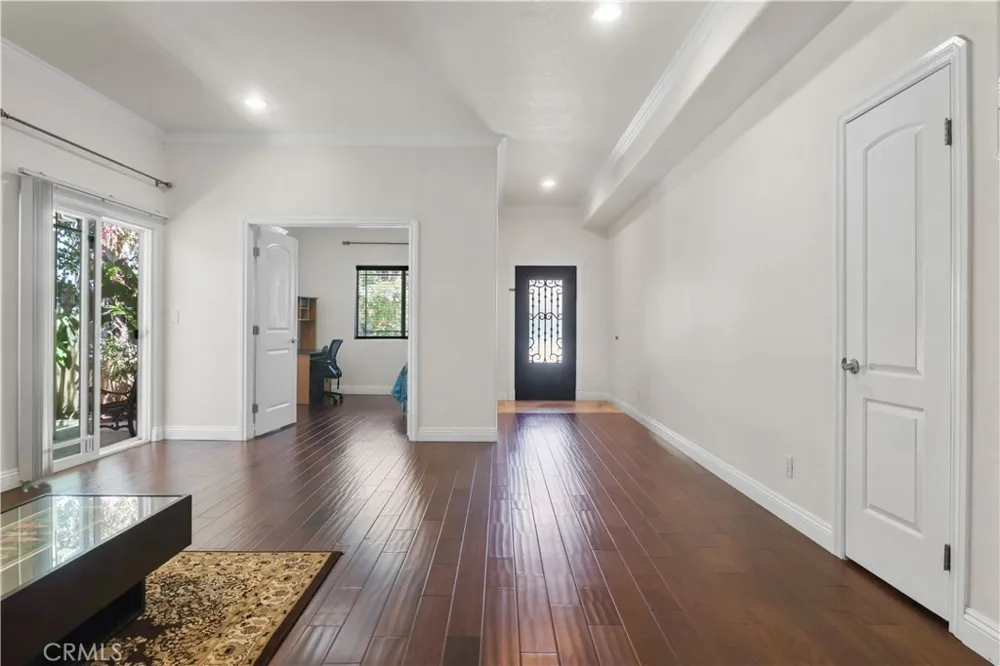 5072 La Palma La Palma, CA 90623