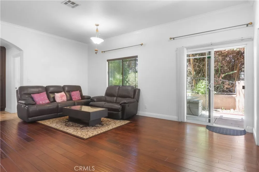 5072 La Palma La Palma, CA 90623