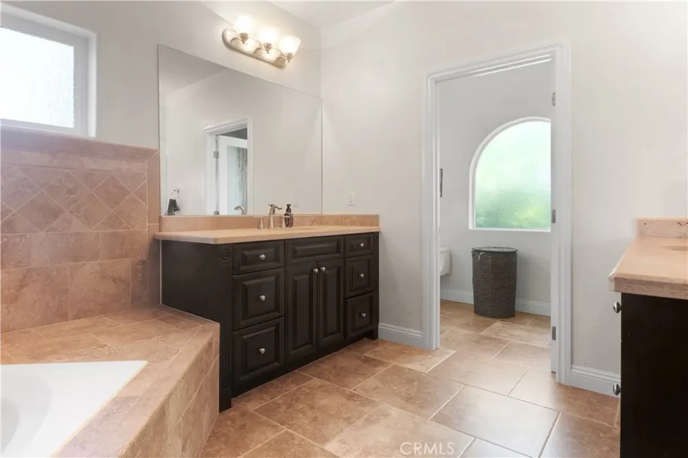 5072 La Palma La Palma, CA 90623