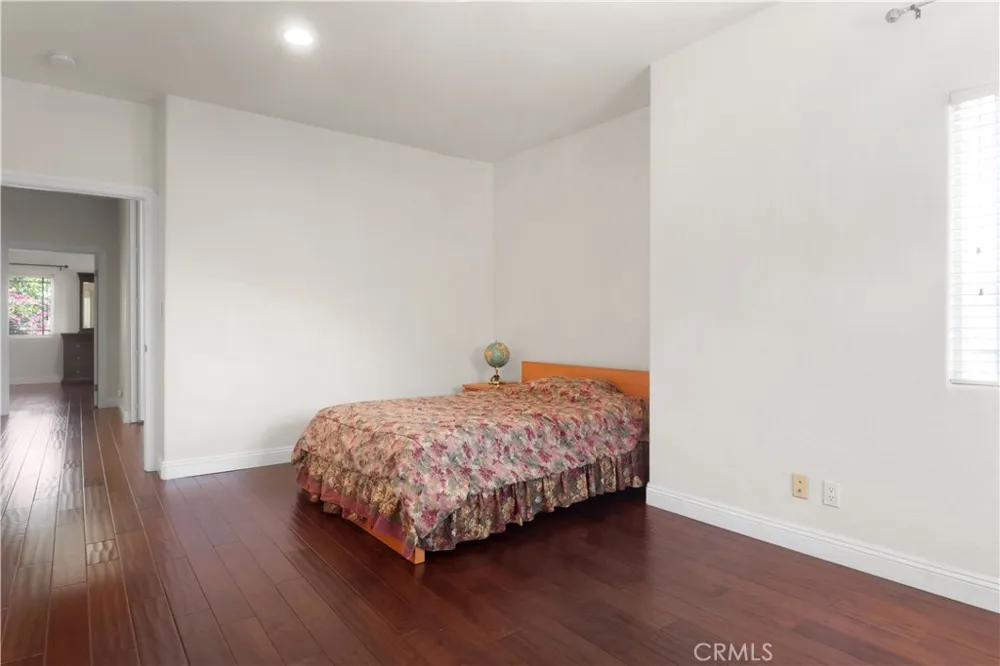 5072 La Palma La Palma, CA 90623