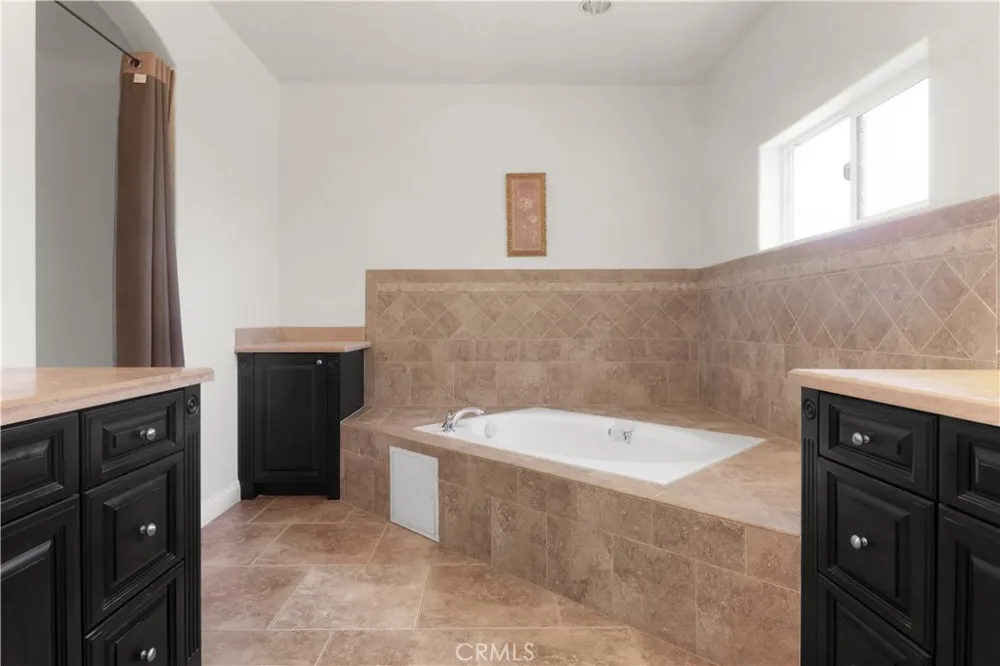 5072 La Palma La Palma, CA 90623