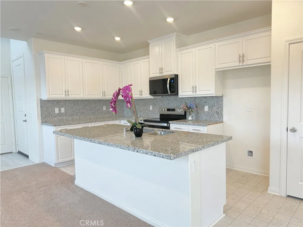 16197 Alamo Court Chino, CA 91708