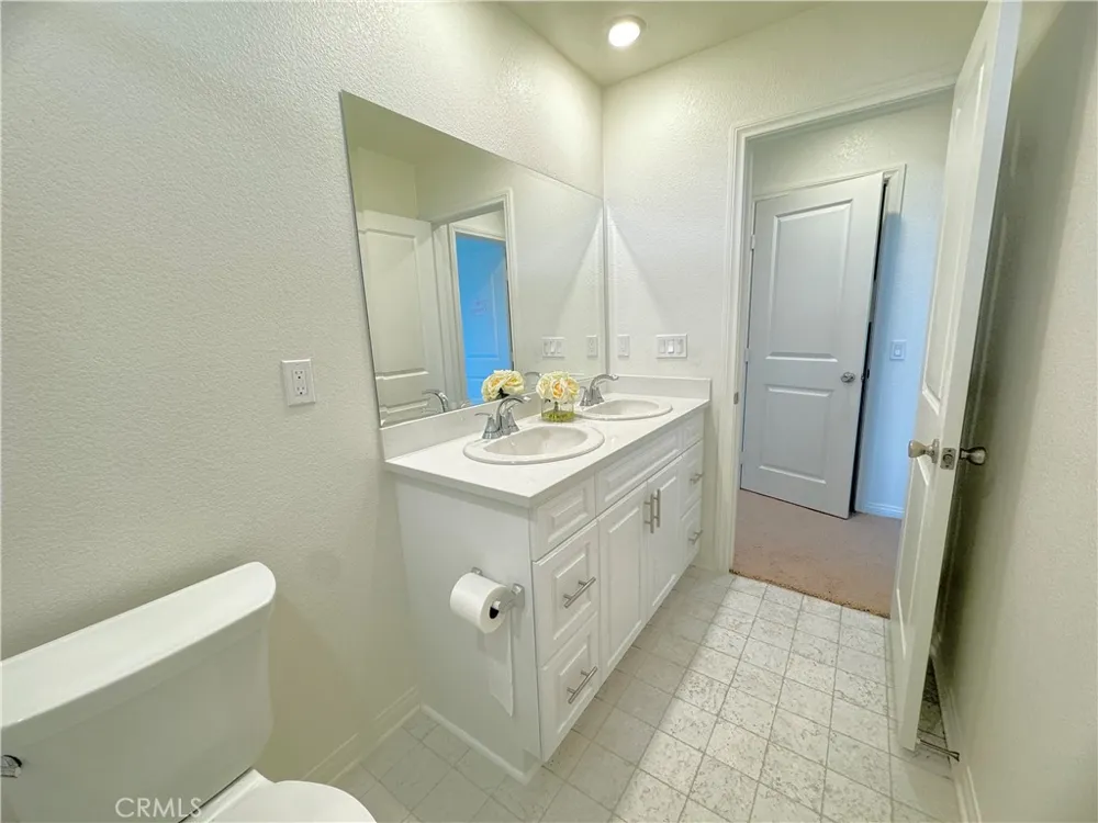 16197 Alamo Court Chino, CA 91708
