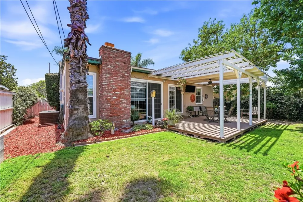 331 E Barkley Orange, CA 92867