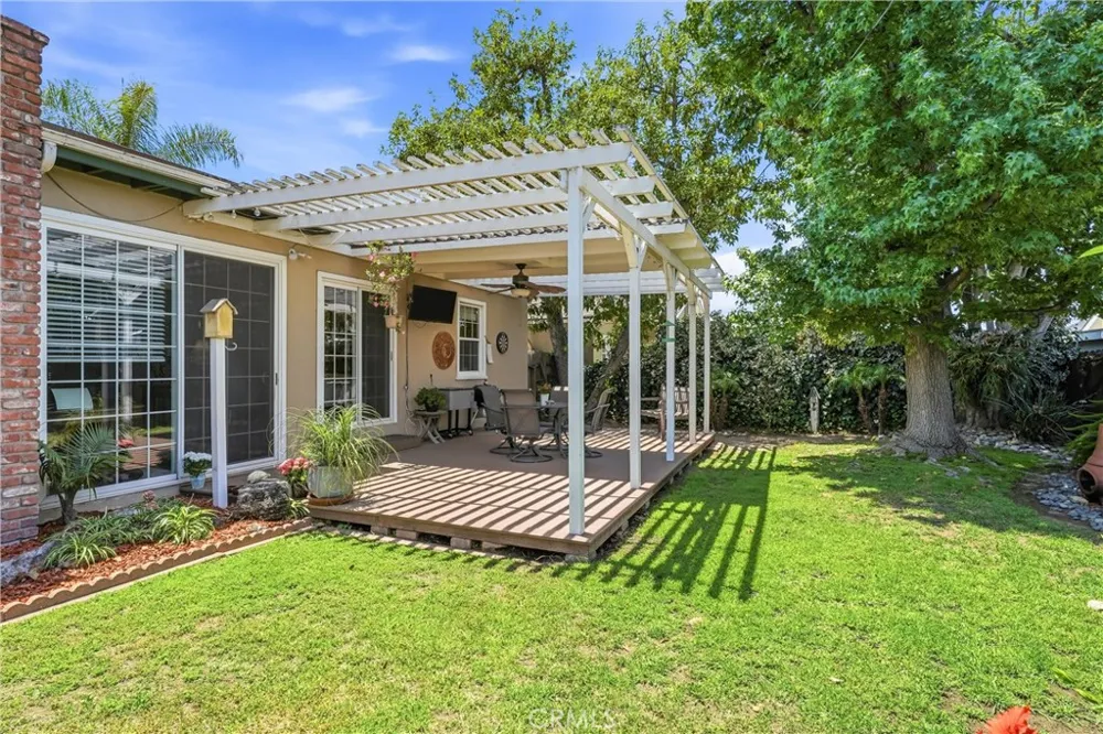 331 E Barkley Orange, CA 92867