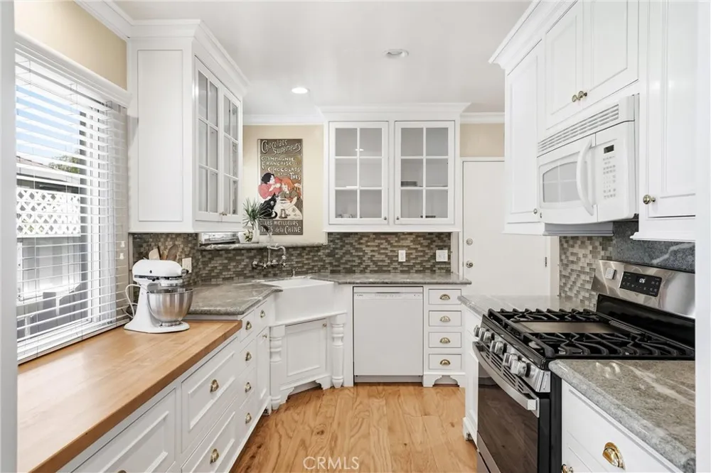 331 E Barkley Orange, CA 92867