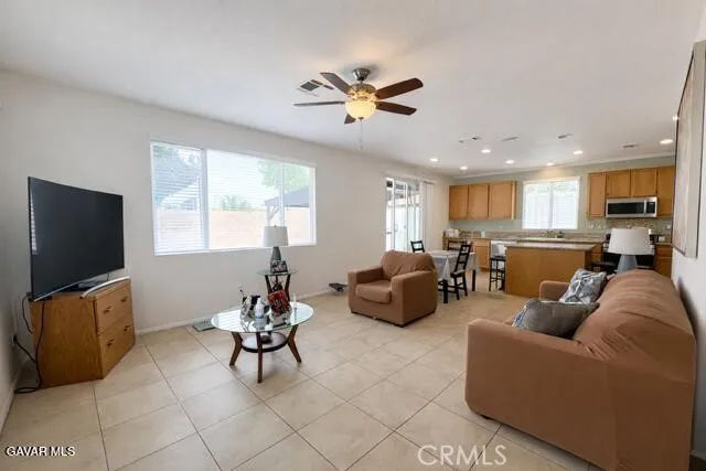 16149 Crespin Court Victorville, CA 92394