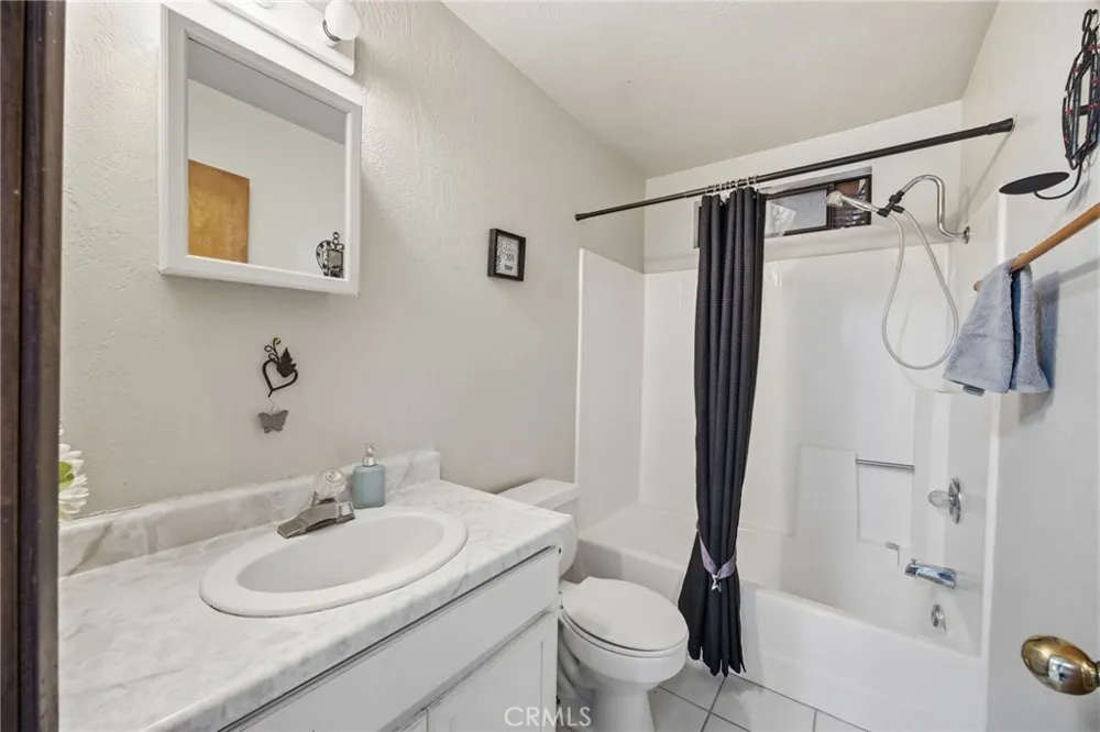 7725 Sahara 29 Palms, CA 92277