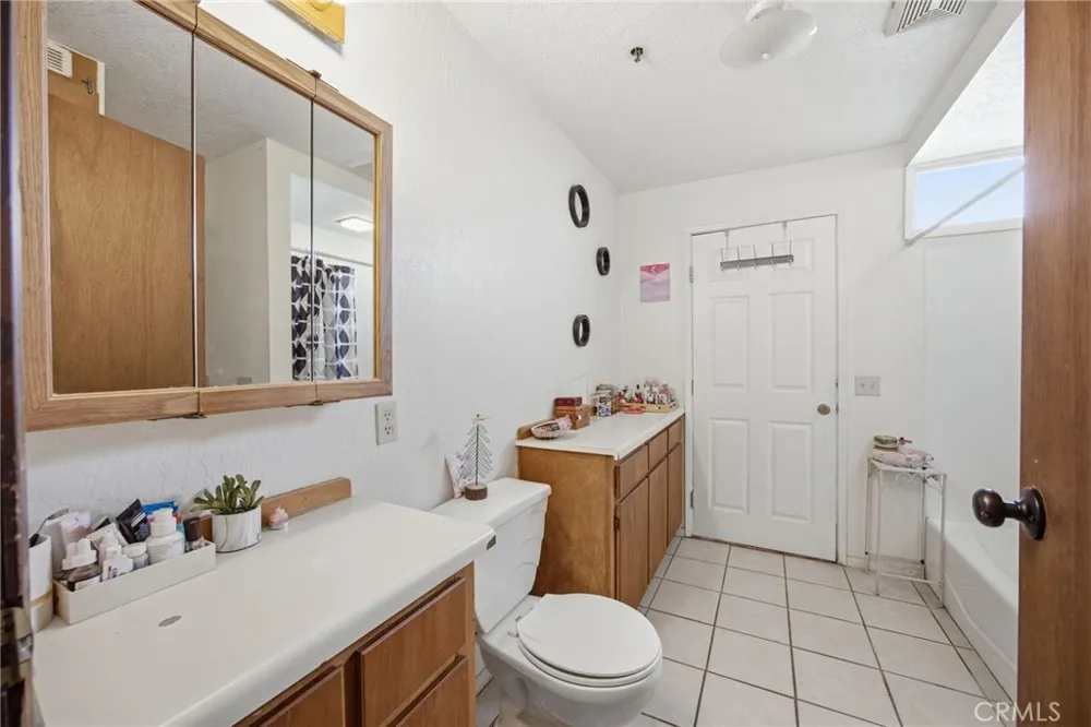 7725 Sahara 29 Palms, CA 92277