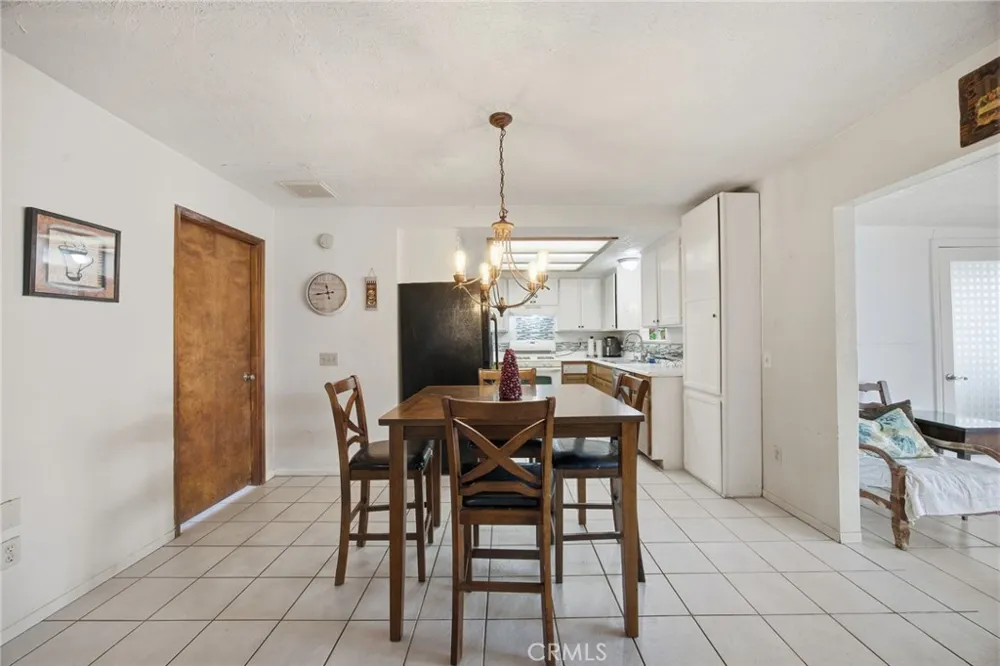7725 Sahara 29 Palms, CA 92277