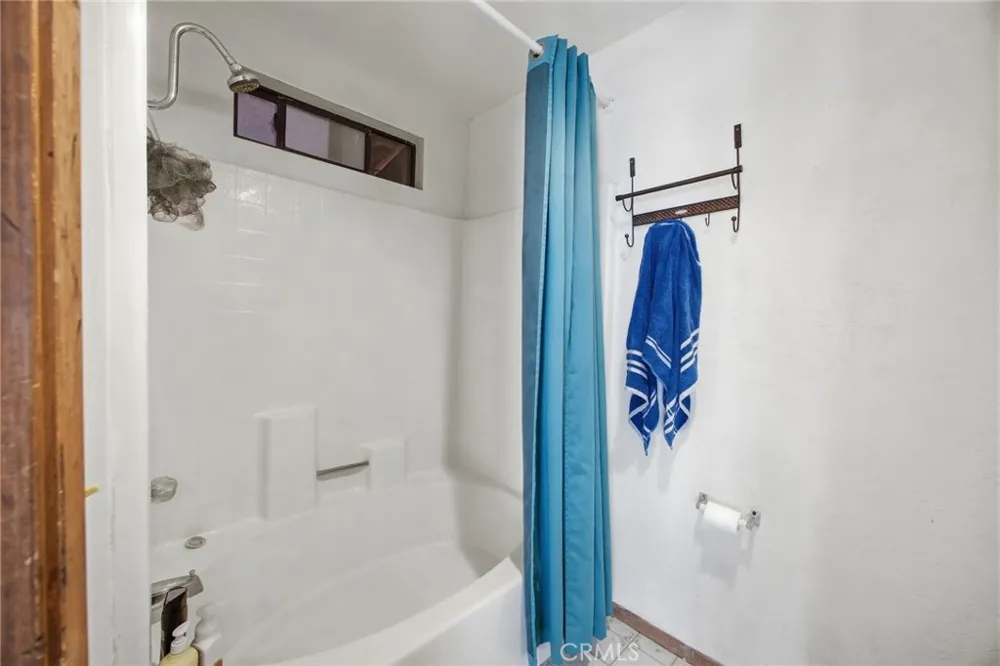 7725 Sahara 29 Palms, CA 92277
