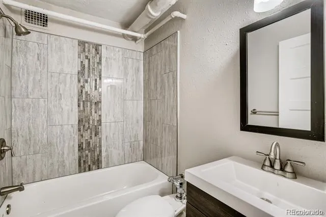 1050 Washington Street #1A Denver, CO 80203