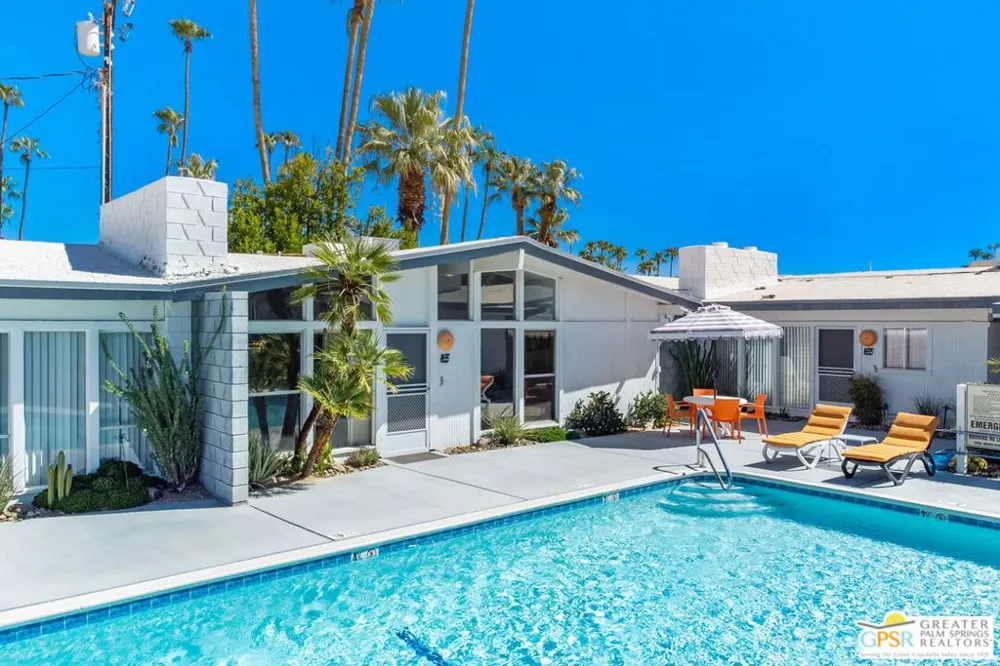 1655 S Andee Drive Palm Springs, CA 92264