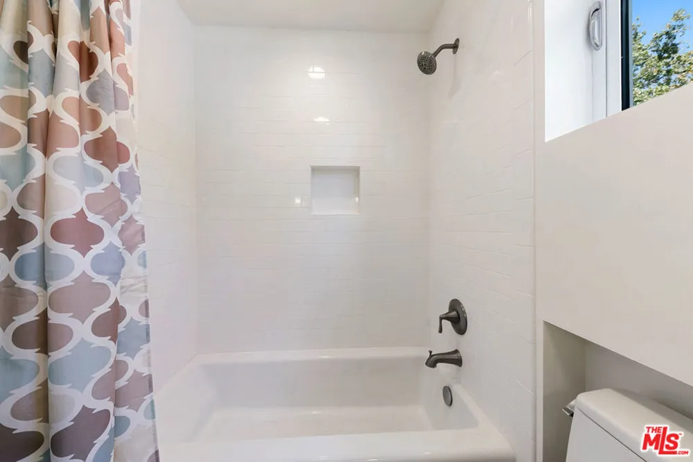 6314 Sycamore Meadows Drive Malibu, CA 90265