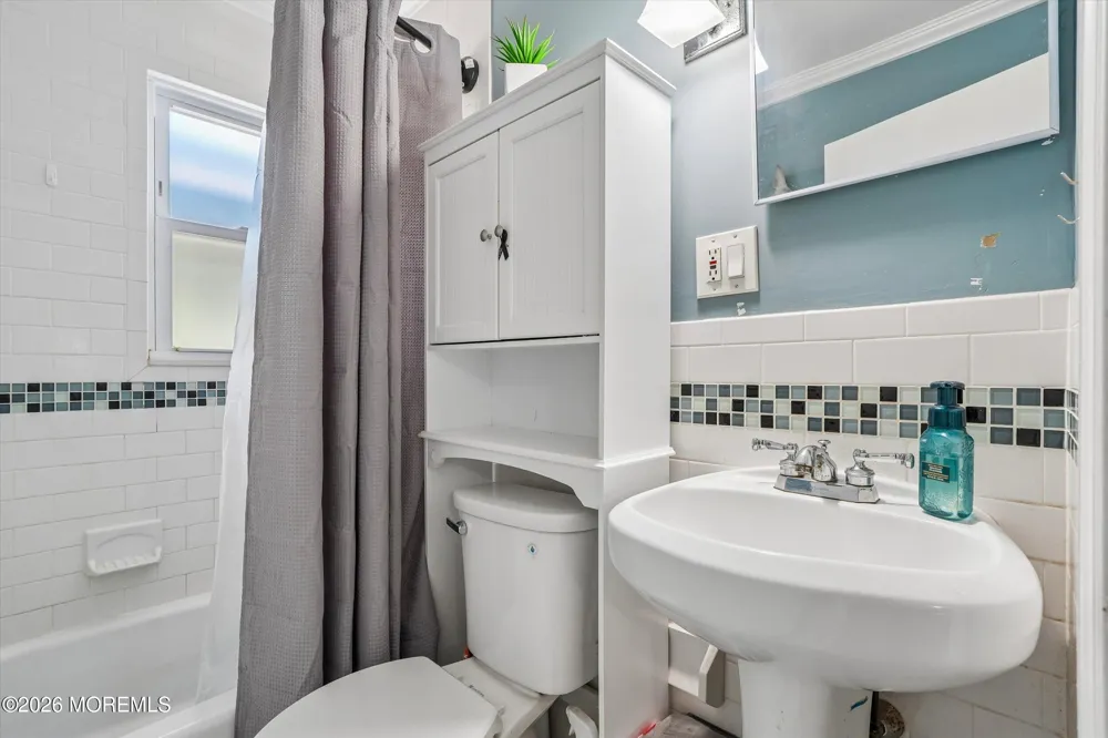 2733 Monmouth Road Jobstown, NJ 08041