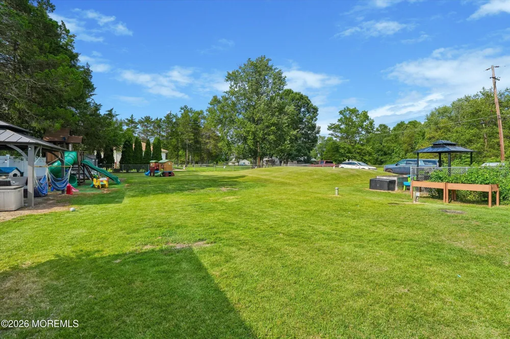 2733 Monmouth Road Jobstown, NJ 08041