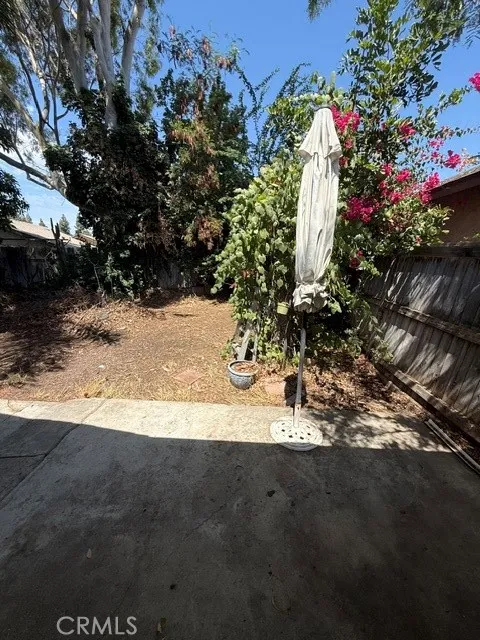 6864 Olympia DR Riverside, CA 92503