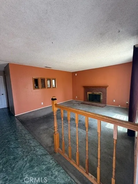 6864 Olympia DR Riverside, CA 92503