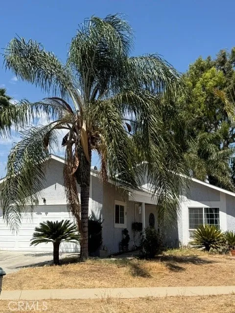 6864 Olympia DR Riverside, CA 92503