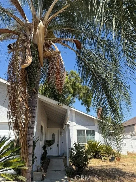 6864 Olympia DR Riverside, CA 92503