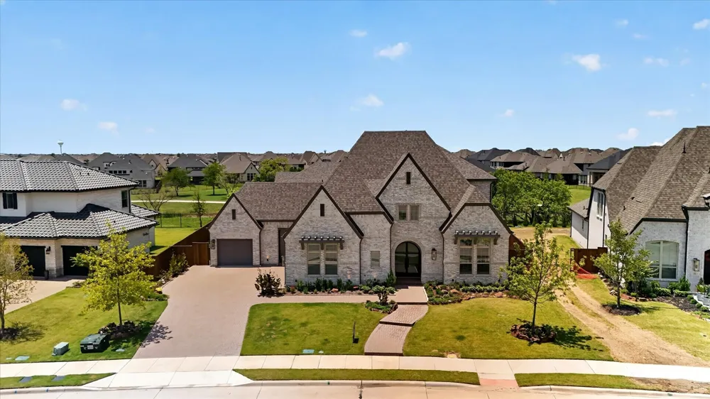 321 Pecan Trail Plano, TX 75078