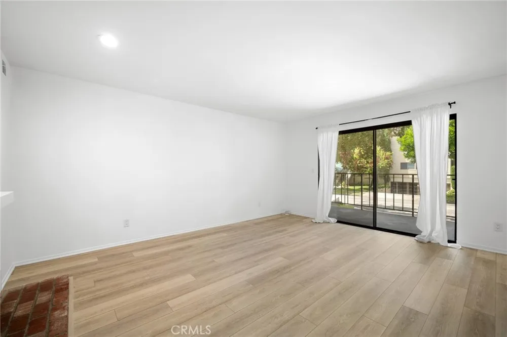 336 Louise Street #1 Glendale, CA 91206