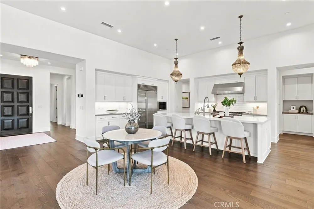 18 Phillips Ranch Road Rolling Hills Estates, CA 90274