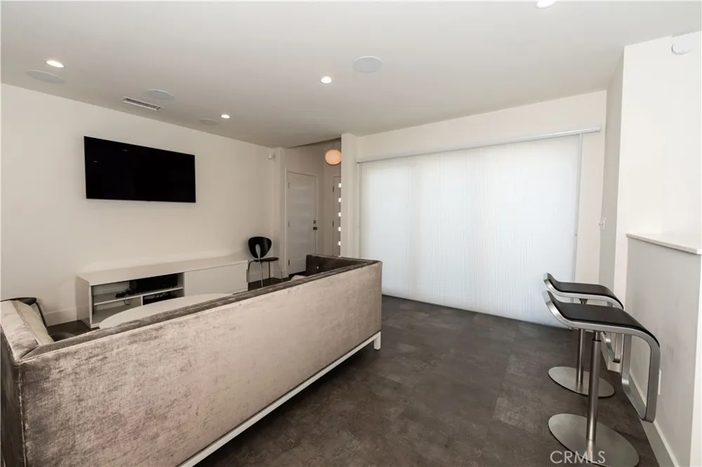 2474 W 236th Street Torrance, CA 90501
