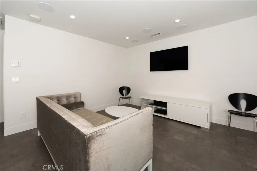 2474 W 236th Street Torrance, CA 90501