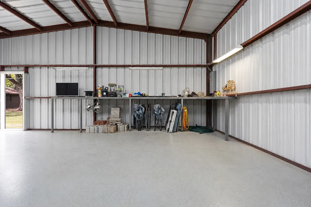 1206 E Schmid Wynnewood, OK 73098