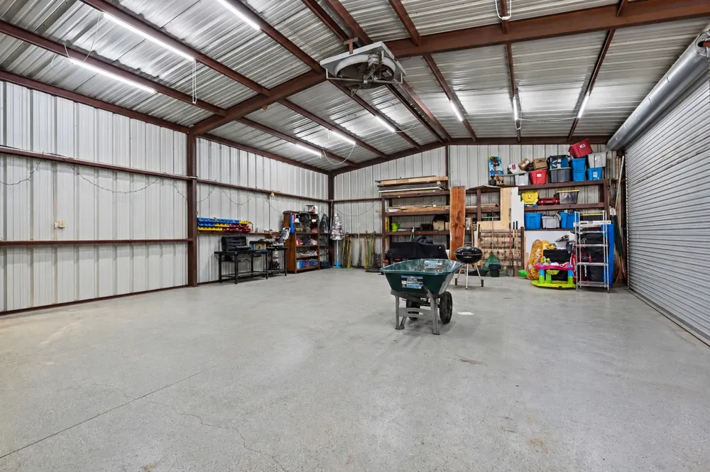 1206 E Schmid Wynnewood, OK 73098
