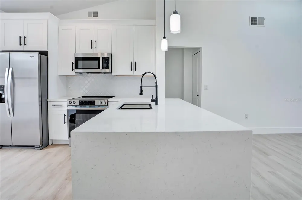 3012 S SEMORAN BOULEVARD #G2 Orlando, FL 32822