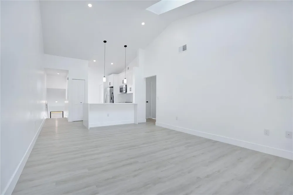 3012 S SEMORAN BOULEVARD #G2 Orlando, FL 32822