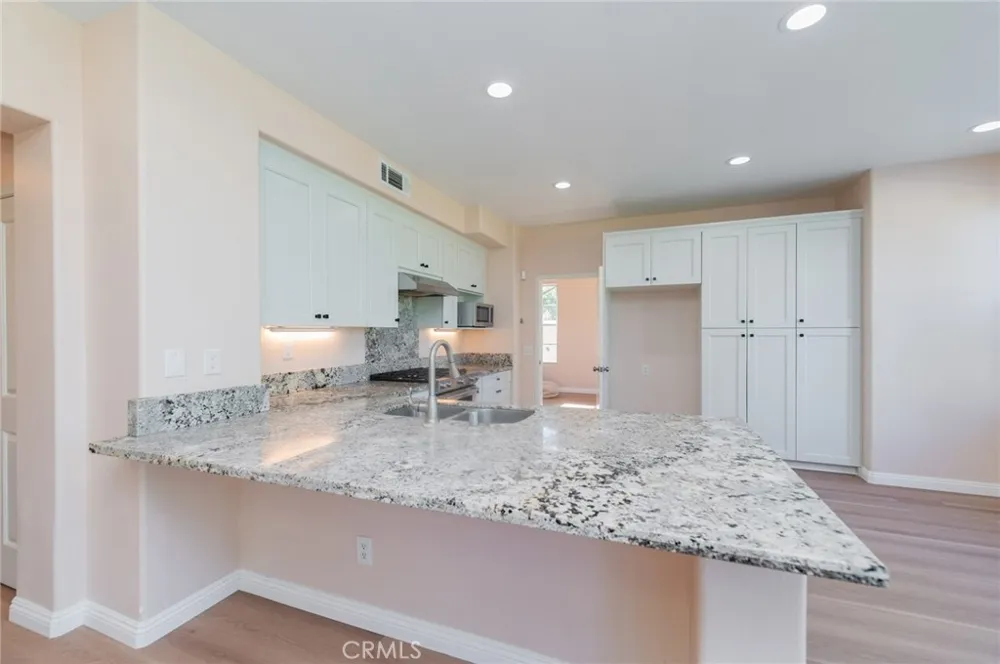 18907 Bentley Rowland Heights, CA 91748