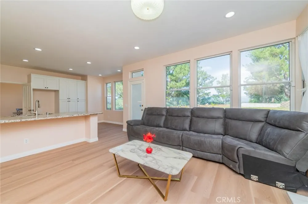 18907 Bentley Rowland Heights, CA 91748