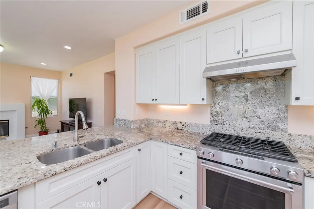 18907 Bentley Rowland Heights, CA 91748
