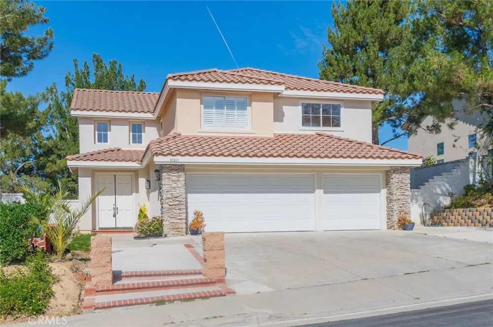 18907 Bentley Rowland Heights, CA 91748