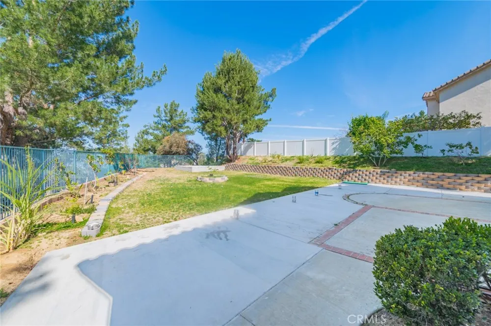 18907 Bentley Rowland Heights, CA 91748