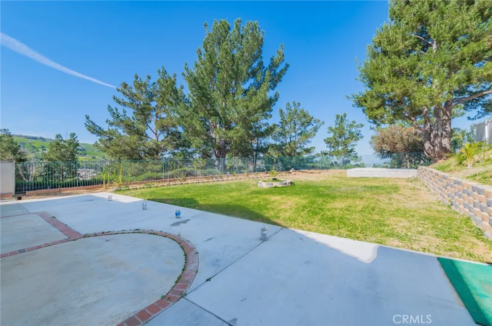 18907 Bentley Rowland Heights, CA 91748
