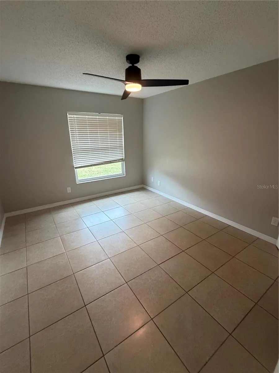 11510 VALENCIA DR #2 Seffner, FL 33584