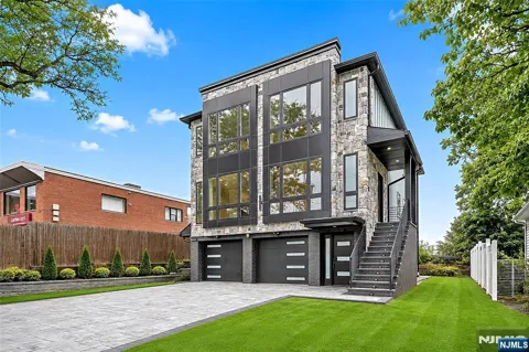1000 Elm Avenue 2FL
