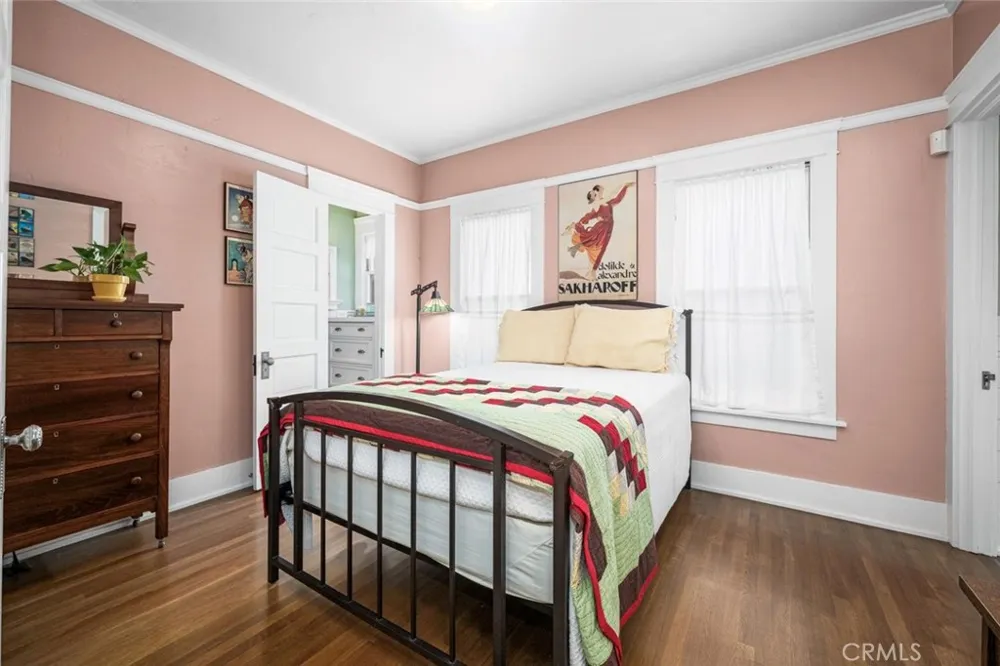 748 Daisy Avenue Long Beach, CA 90813