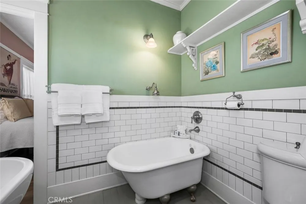 748 Daisy Avenue Long Beach, CA 90813