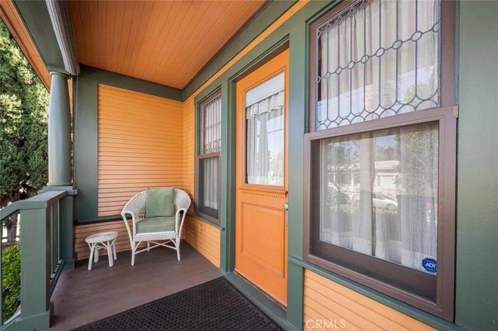 748 Daisy Avenue Long Beach, CA 90813