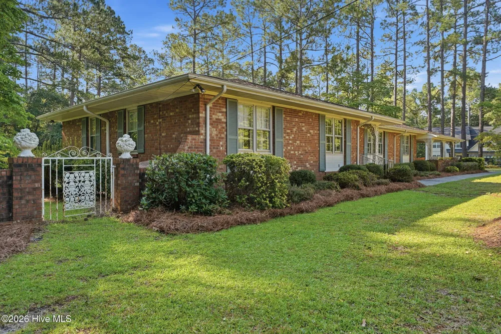 12421 Appin Road Laurinburg, NC 28352