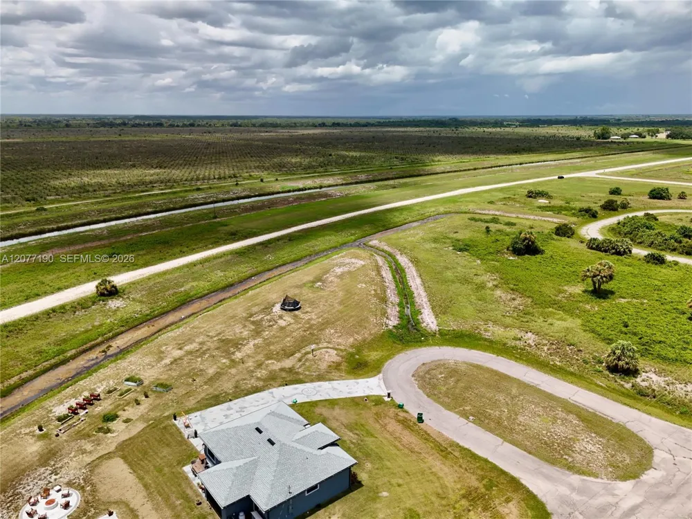 218 LYNBROOK LOOP La Belle, FL 33935
