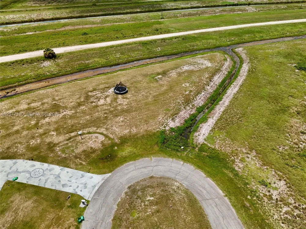 218 LYNBROOK LOOP La Belle, FL 33935