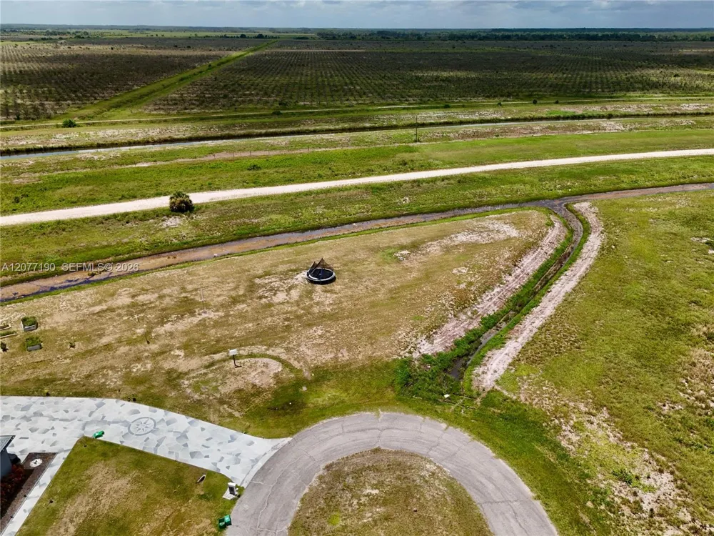 218 LYNBROOK LOOP La Belle, FL 33935