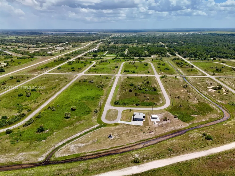 218 LYNBROOK LOOP La Belle, FL 33935
